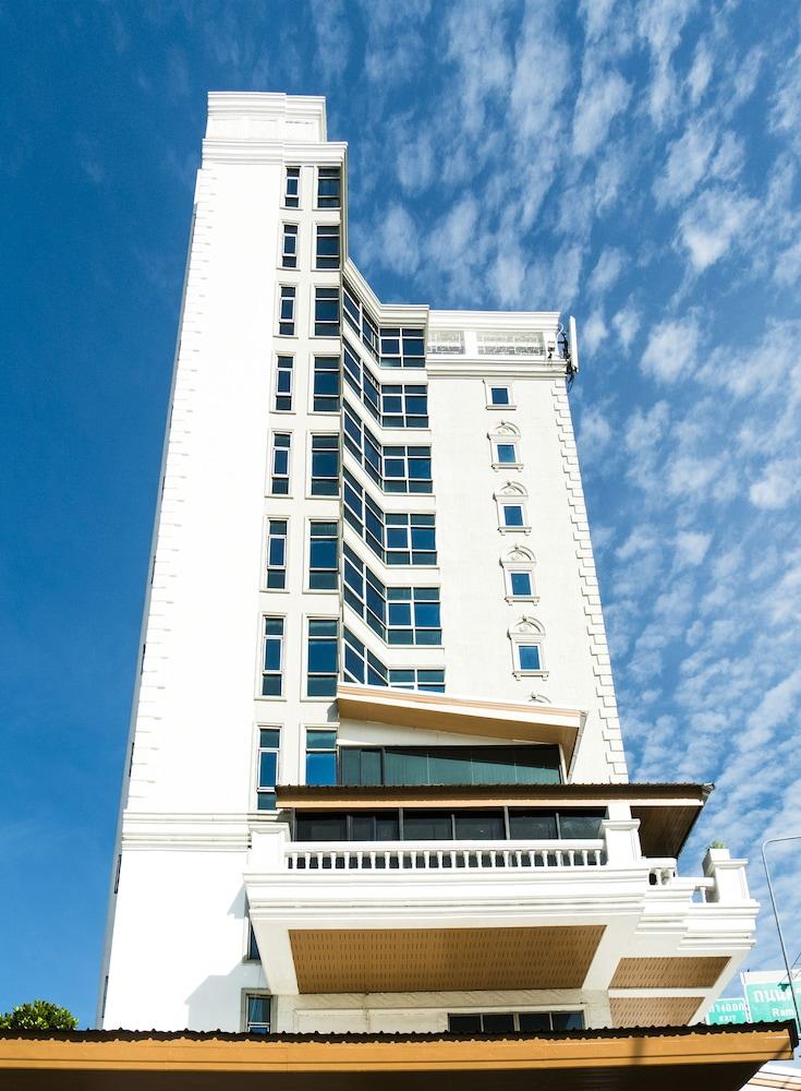 The Kinn Bangkok Extérieur photo