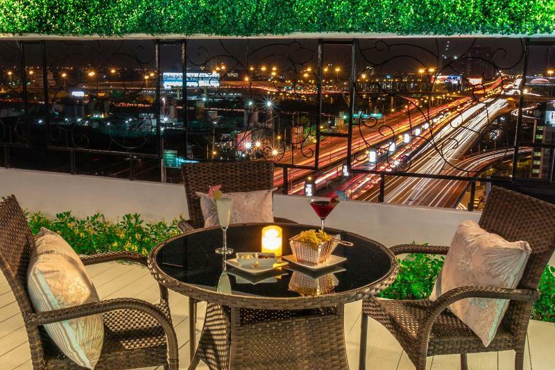 The Kinn Bangkok Extérieur photo